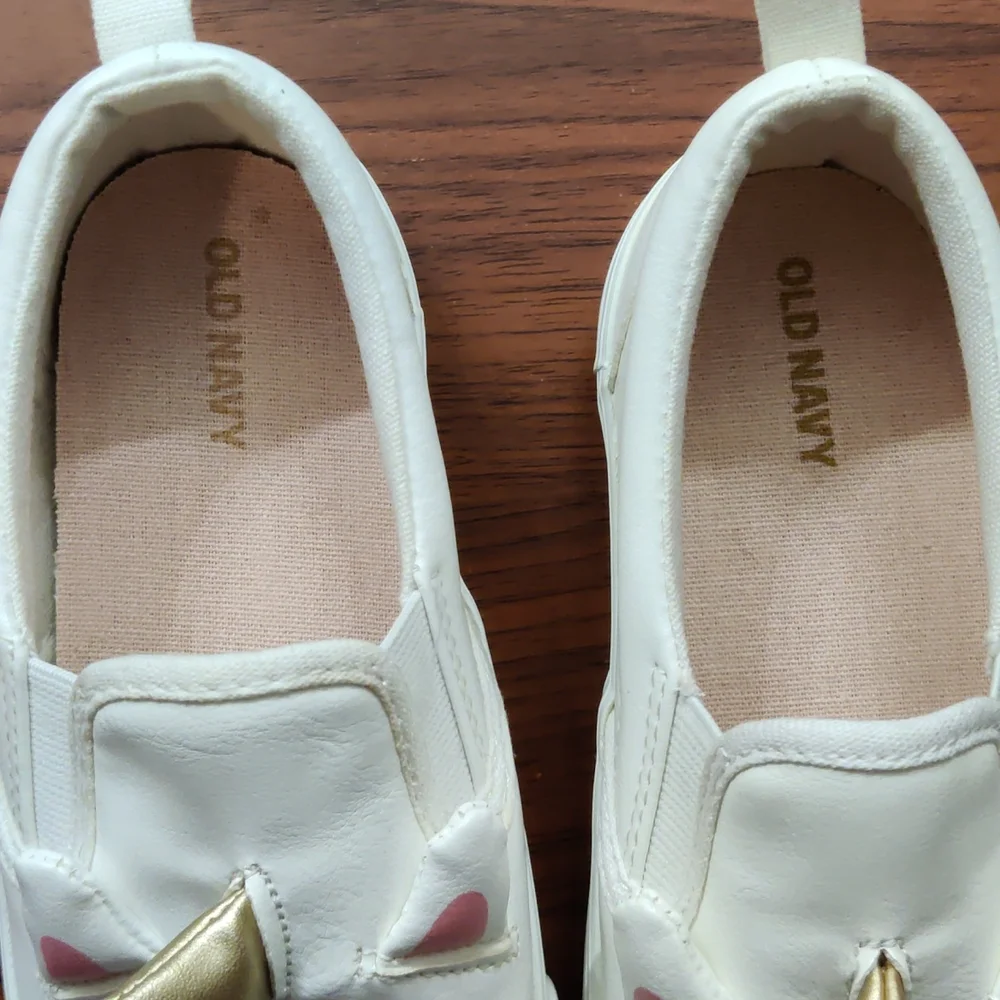 Old Navy Unicorn Shoes (10) - Picture 4 of 6